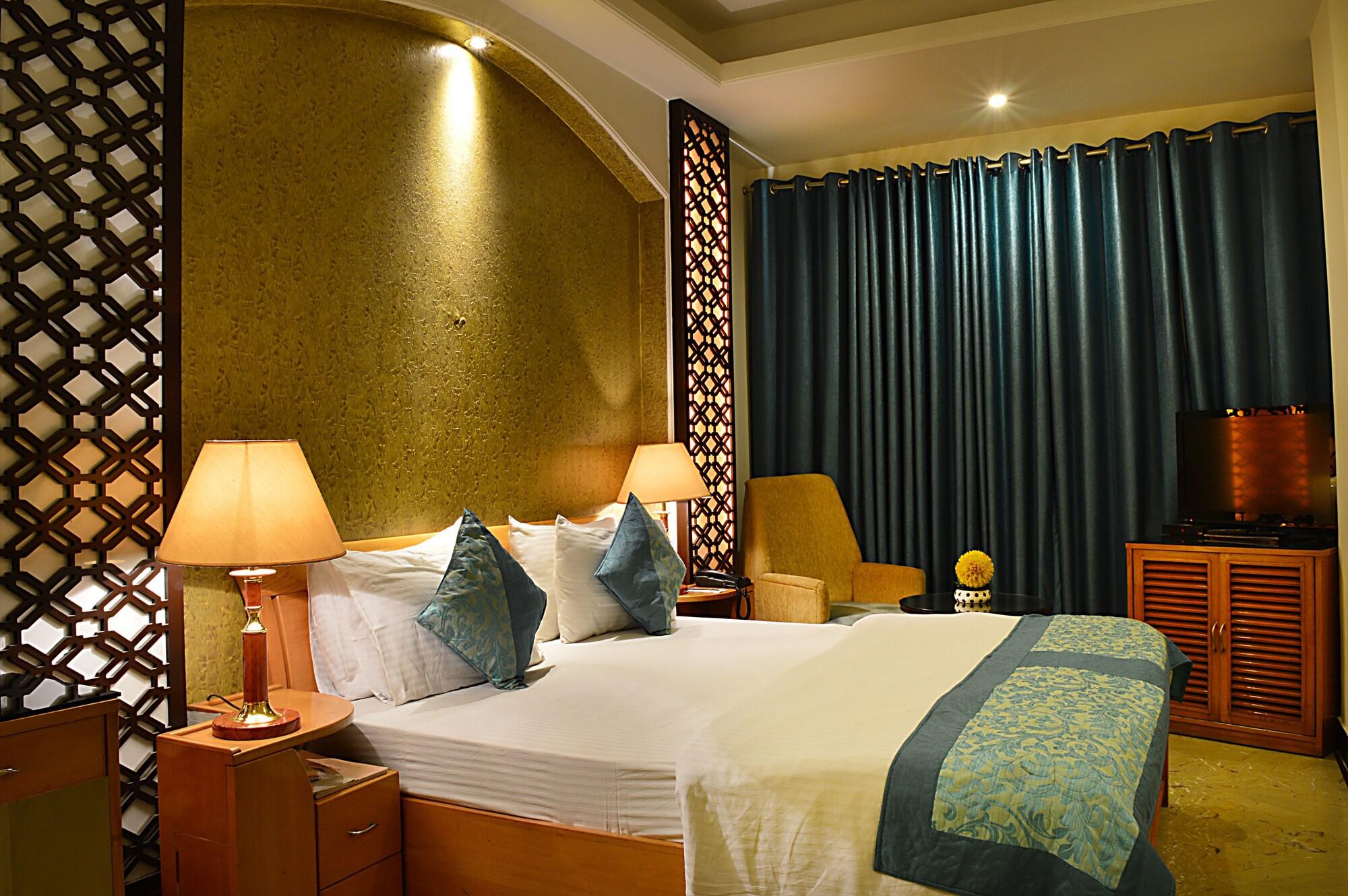 Hotel Emperor Palms Új-Delhi Kültér fotó