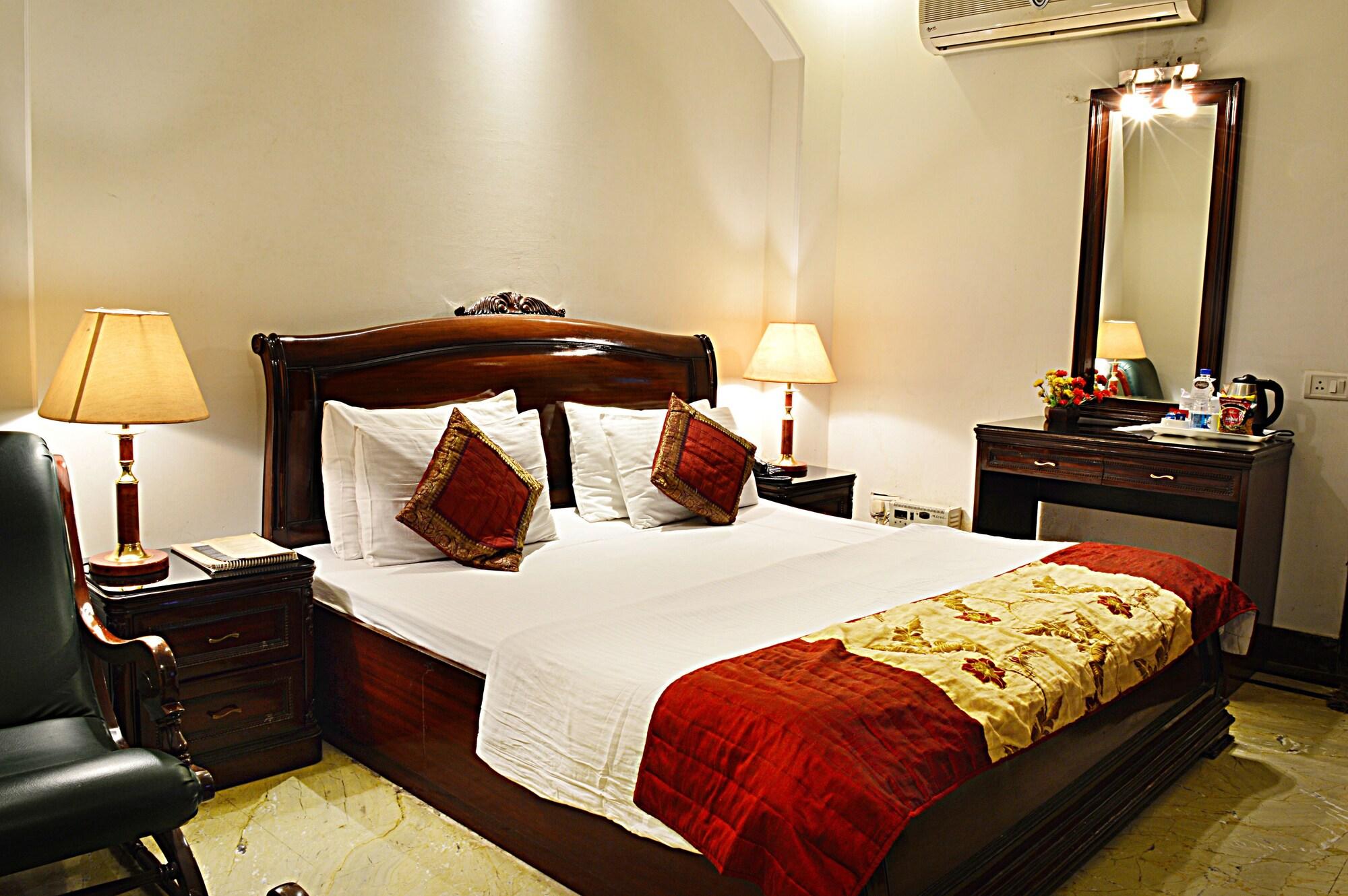 Hotel Emperor Palms Új-Delhi Kültér fotó