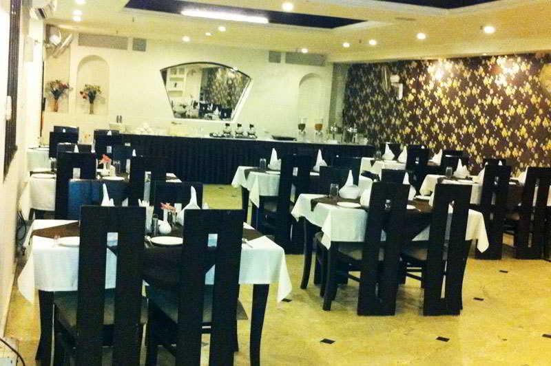 Hotel Emperor Palms Új-Delhi Kültér fotó